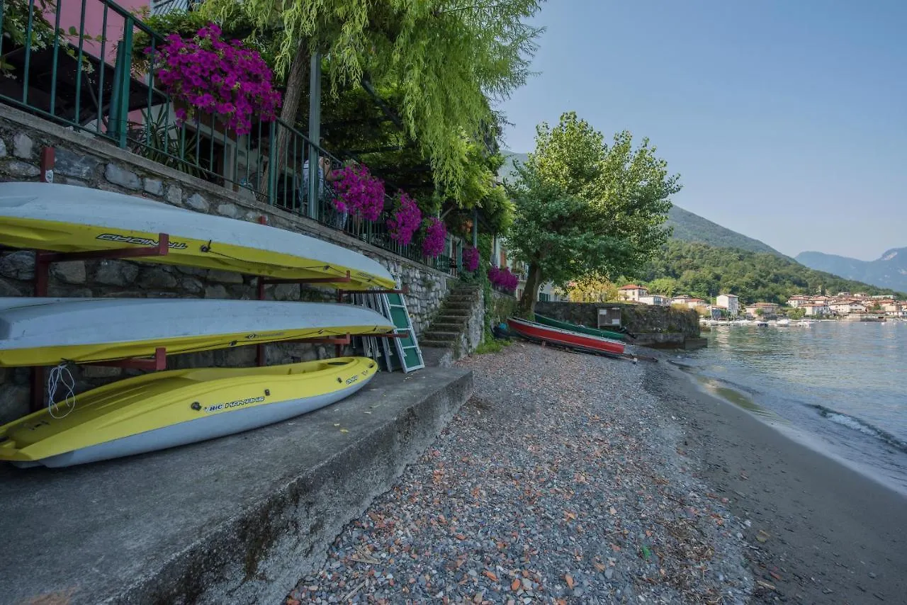B&B Nest On The Lake Lezzeno Bed & Breakfast