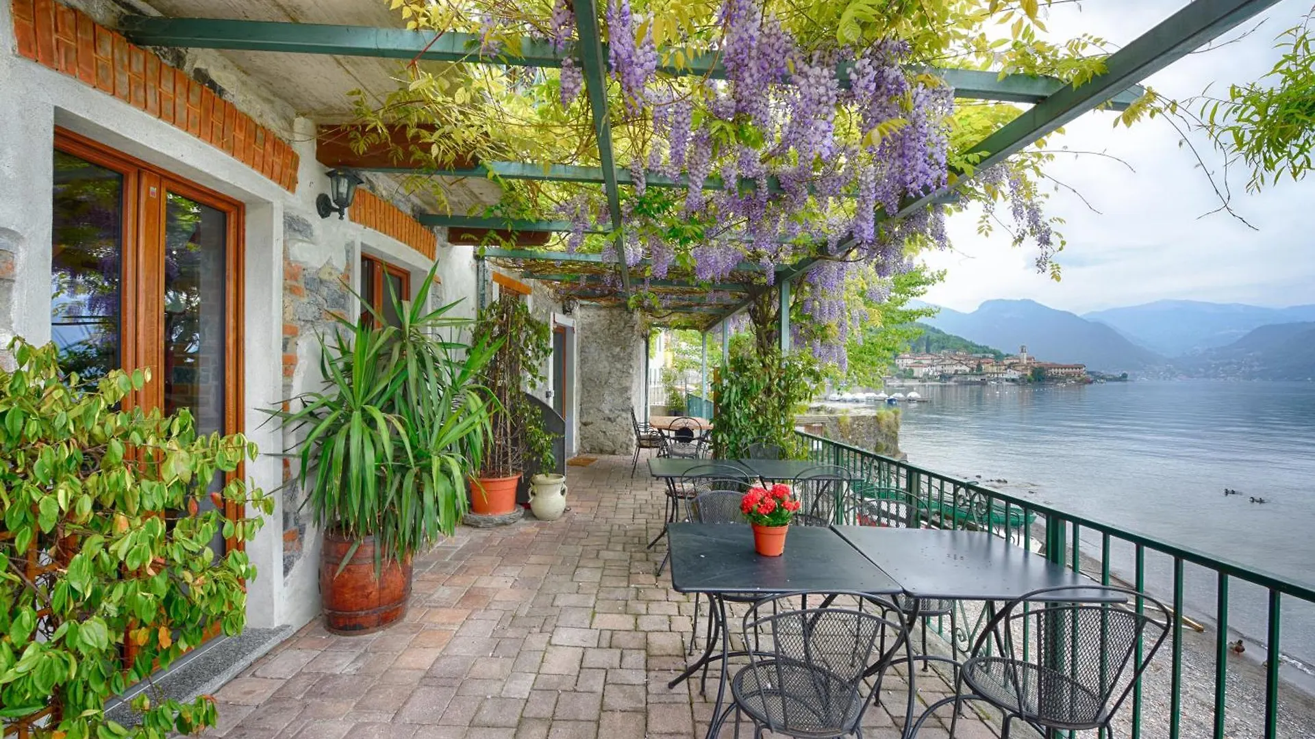 B&B Nest On The Lake Lezzeno